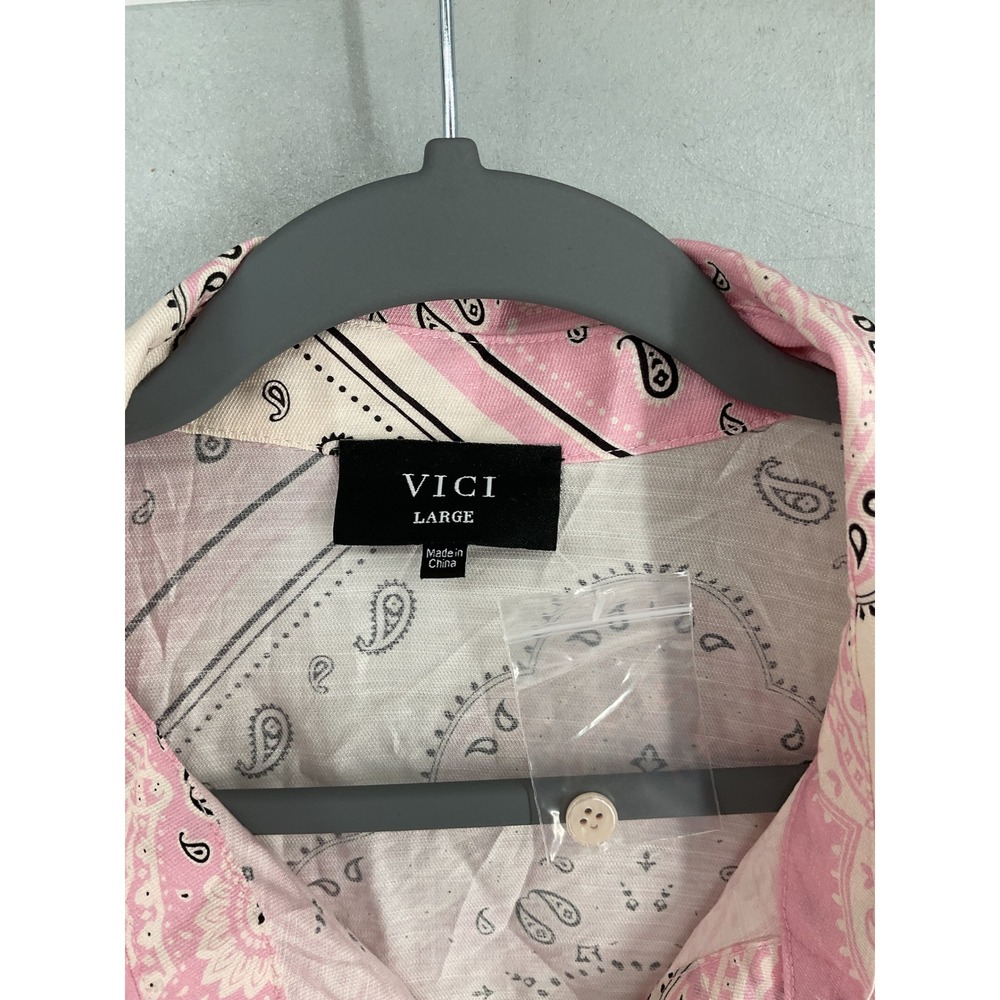VICI Womens Button Down Top Pink Bandana Paisley Relaxed Fit Large - Picture 5 of 6